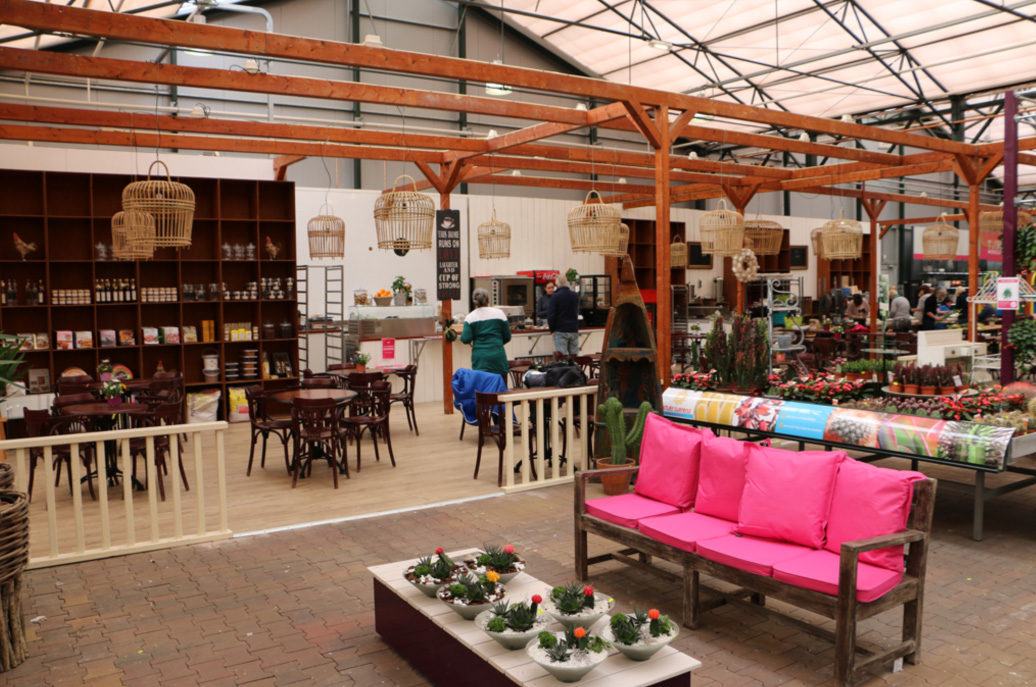TW16 heropening tuincafe