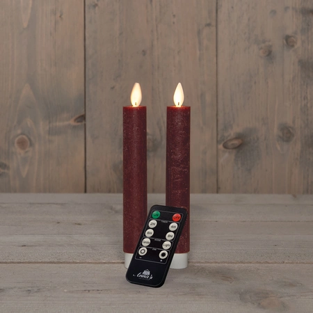 Anna's Collection LED-dinerkaarsen bewegende vlam - H18cm Bordeaux 2 stuks - afbeelding 3