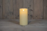 Anna's Collection LED-kaars rustiek met bewegende vlam ivoor - H 20 x D 10 cm - afbeelding 2