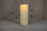 Anna's Collection LED-kaars rustiek met bewegende vlam ivoor - H 25 x D 10 cm - afbeelding 2