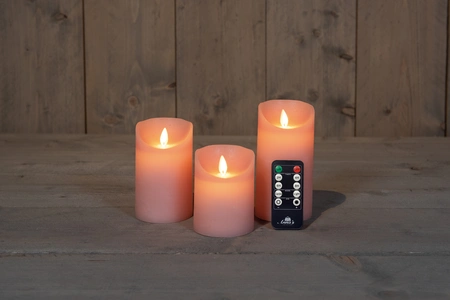 Anna's Collection LED-stompkaarsen rustiek met bewegende vlam roze - set van 3 - H 10/12,5/15 x D 7,5 cm - afbeelding 3