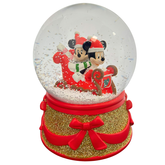 Sneeuwbol Mickey & Minnie slee glas/polyresin 15.5 cm