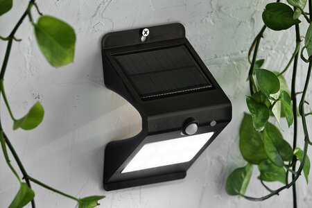 Wandlamp solar zwart met bewegingsensor 10x8x16cm ww - afbeelding 1